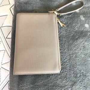 Dagne Dover Clutch Wallet